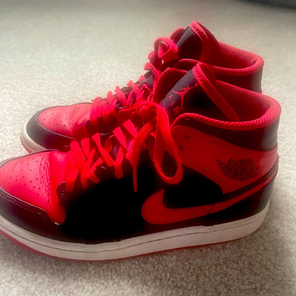 USED MICHAEL AIR JORDANS